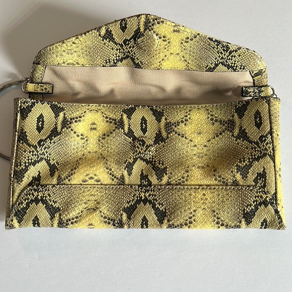 Ann Taylor Snakeskin Clutch - Picture 4 of 11